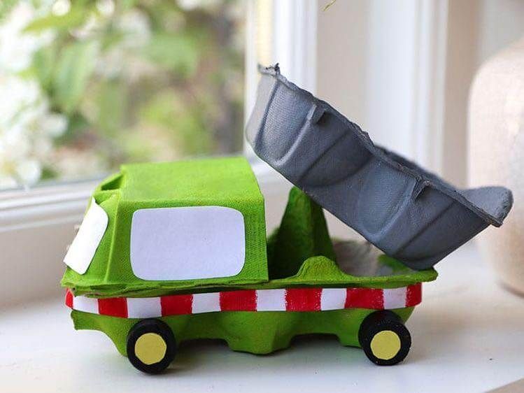 Egg Carton Vehicles to craft at home LionStory