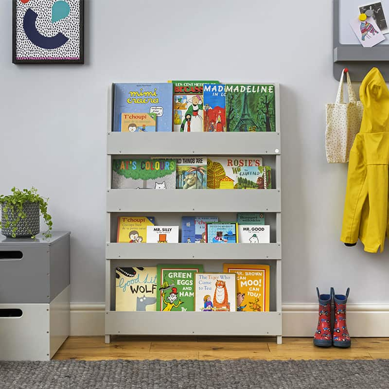 kids-books-on-shelf